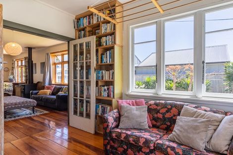 Photo of property in 20 Rauparaha Street, Waikanae Beach, Waikanae, 5036