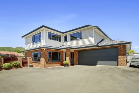 Photo of property in 27b Vincent Street, Waterloo, Lower Hutt, 5011