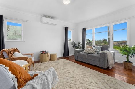 Photo of property in 153 Saint Johns Street, Bromley, Christchurch, 8062