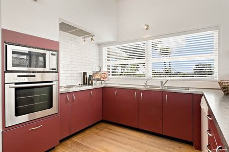 Photo of property in 68a Carlisle Road, Browns Bay, Auckland, 0630