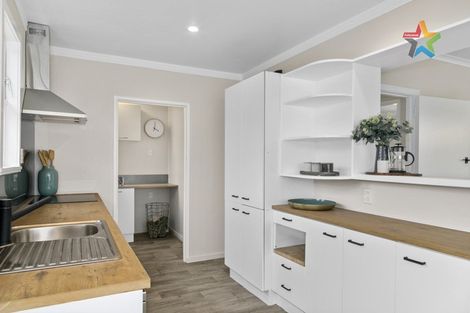 Photo of property in 1/25 Benge Crescent, Naenae, Lower Hutt, 5011