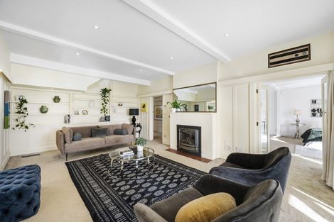 Photo of property in 151 Marine Parade, Eastbourne, Lower Hutt, 5013