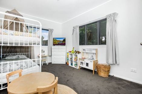 Photo of property in 3a Domain Road, Weymouth, Auckland, 2103