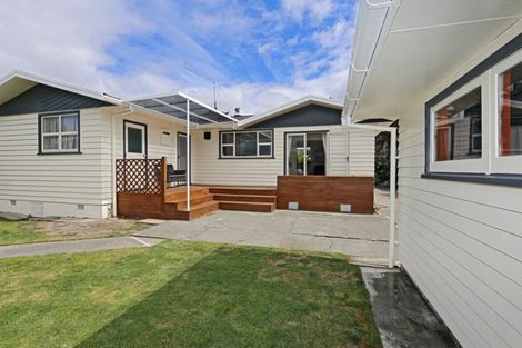 Photo of property in 2 Holyrood Street, Taradale, Napier, 4112
