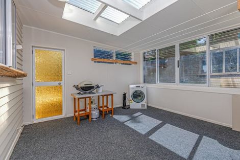 Photo of property in 7 Highbury Drive, Levin, 5510