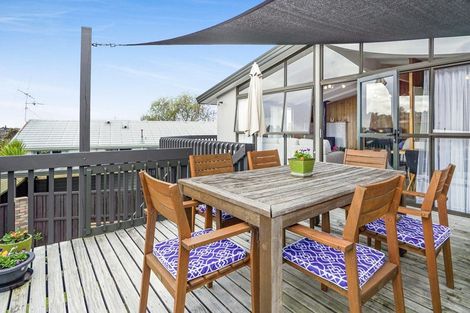 Photo of property in 14 Vincent Place, Dinsdale, Hamilton, 3204