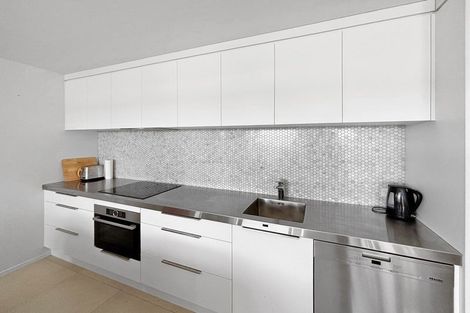 Photo of property in 1f Herbert Street, Hauraki, Auckland, 0622