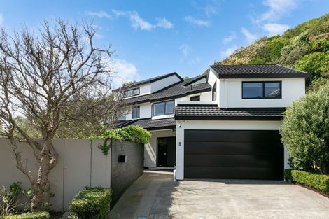 Photo of property in 8 Countess Close, Maupuia, Wellington, 6022