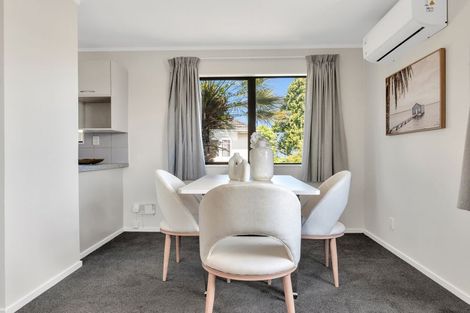 Photo of property in 2/9 Porchester Road, Papakura, 2110