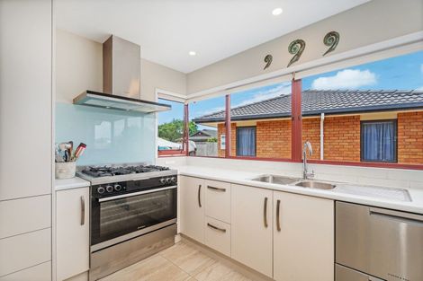 Photo of property in 8 Oribi Place, Whitianga, 3510