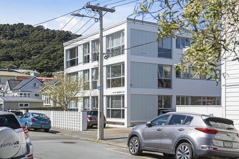 Photo of property in Victoria Court, 10/4 Queen Street, Mount Victoria, Wellington, 6011