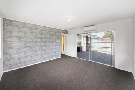 Photo of property in 11 Kettle Avenue, Awapuni, Palmerston North, 4412