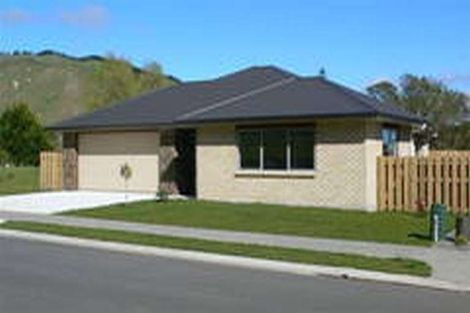 Photo of property in 8 Matuhi Street, Waikanae, 5036