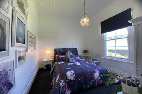 Photo of property in 32 Belt Road, Moturoa, New Plymouth, 4310