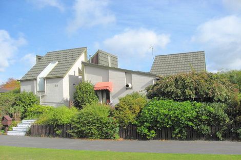 Photo of property in 1/34 Guinness Crescent, Ilam, Christchurch, 8041