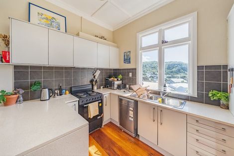 Photo of property in 13 Brighton Street, Island Bay, Wellington, 6023