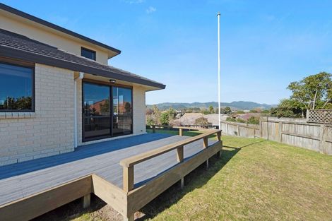 Photo of property in 6 Shearwater Rise, Paraparaumu Beach, Paraparaumu, 5032