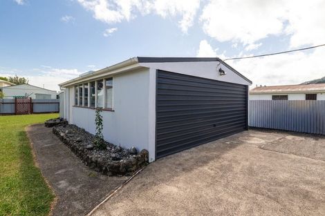 Photo of property in 205 Moanataiari Street, Thames, 3500