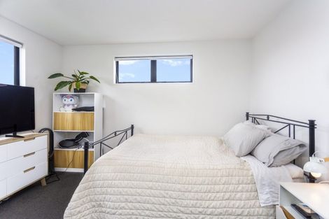 Photo of property in 1/130 Olliviers Road, Phillipstown, Christchurch, 8011