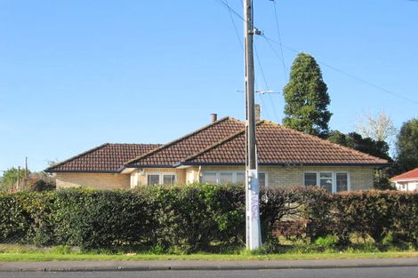 Photo of property in 2/67 Clevedon Road, Papakura, 2110