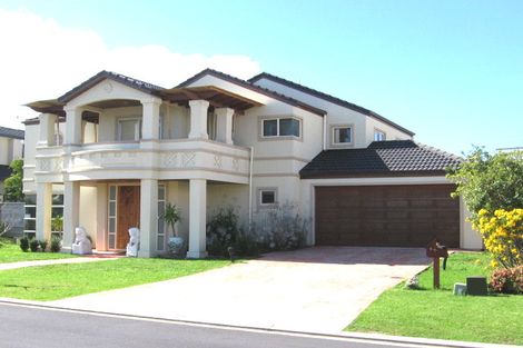 Photo of property in 20 Piriti Drive, Te Atatu Peninsula, Auckland, 0610