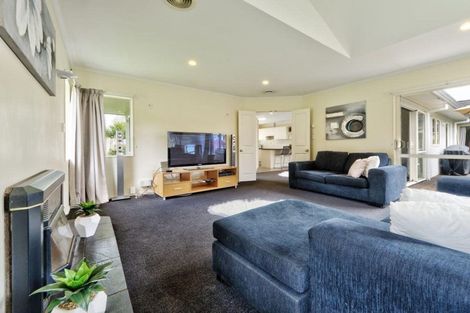 Photo of property in 157c Colwill Road, Massey, Auckland, 0614