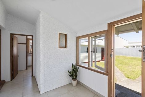 Photo of property in 10 Liverpool Street, Levin, 5510