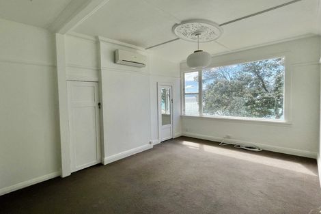 Photo of property in 3/136 Evans Bay Parade, Roseneath, Wellington, 6021