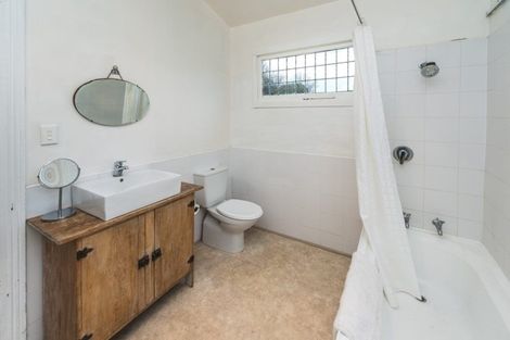 Photo of property in 17 Kelvin Street, Aramoho, Whanganui, 4500