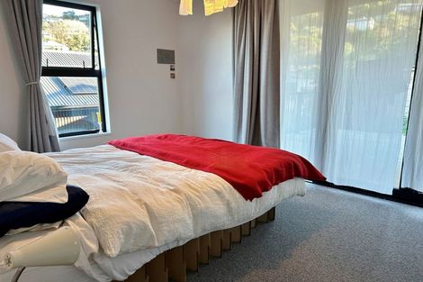 Photo of property in 17a Cornwall Road, Lyttelton, 8082