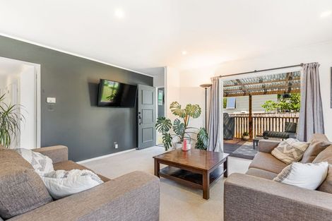 Photo of property in 34b Ranui Station Road, Ranui, Auckland, 0612
