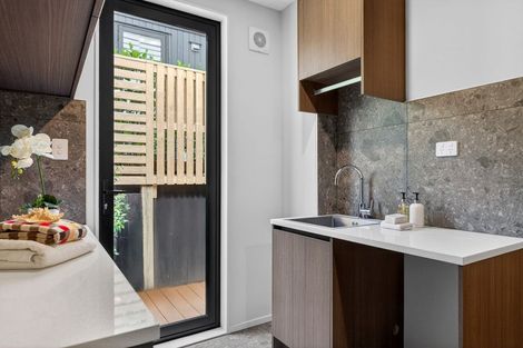 Photo of property in 3/27 Hastings Road, Mairangi Bay, Auckland, 0630