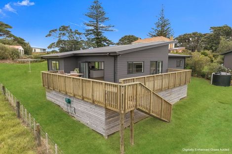 Photo of property in 4 Gillespie Drive, Baylys Beach, Dargaville, 0377