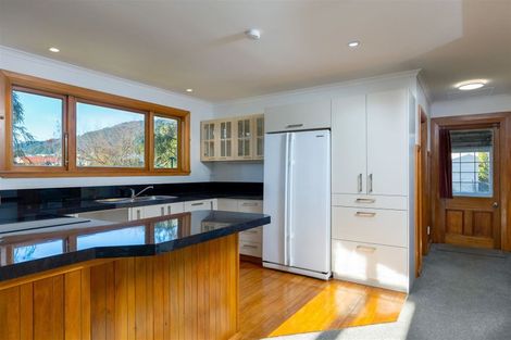 Photo of property in 65 Hampden Street, Picton, 7220