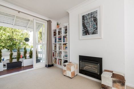 Photo of property in 8/2 Herne Bay Road, Herne Bay, Auckland, 1011