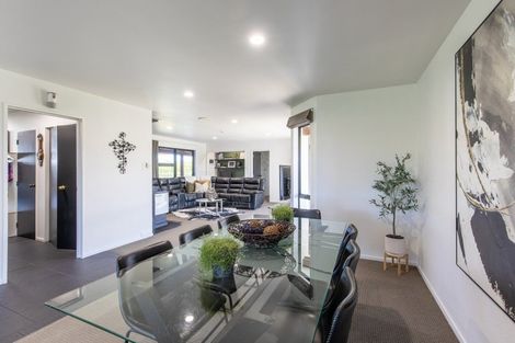 Photo of property in 14 Centre Road, Matamau, Dannevirke, 4977