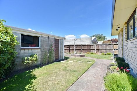 Photo of property in 2 Fiona Place, Hei Hei, Christchurch, 8042