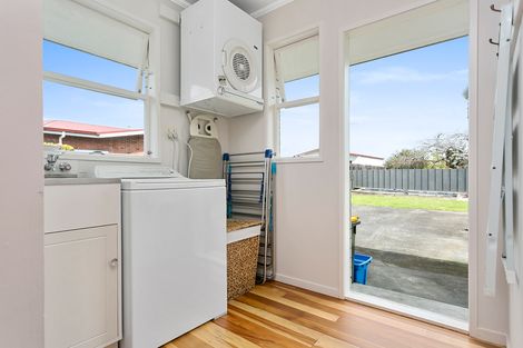 Photo of property in 42 Byron Street, Leamington, Cambridge, 3432