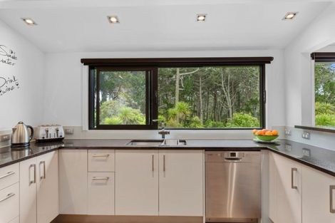 Photo of property in 1/34 Aberdeen Road, Campbells Bay, Auckland, 0620