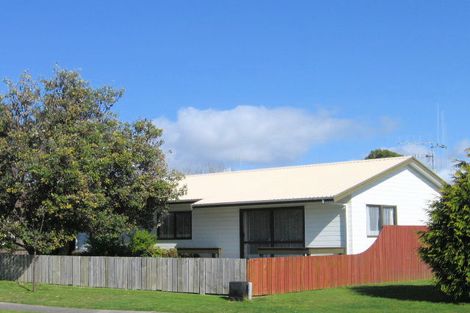 Photo of property in 13a Sunrise Avenue, Mount Maunganui, 3116