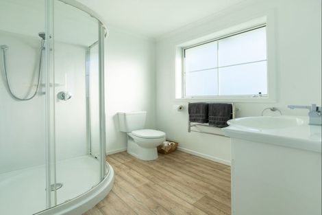 Photo of property in 1 Ivy Lane, Albert Town, Wanaka, 9305