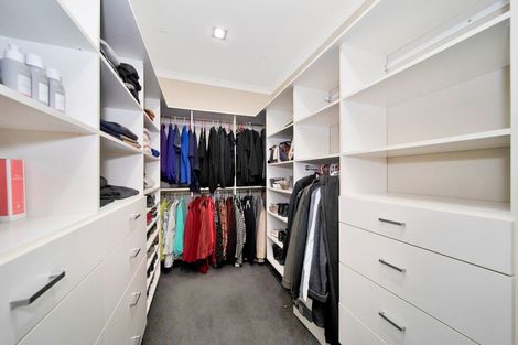 Photo of property in 11 Links Drive, Waiwhakaiho, New Plymouth, 4312