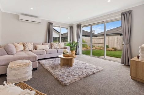 Photo of property in 12 Farrier Street, Papamoa, 3118