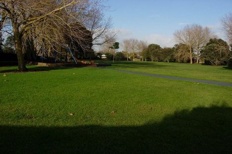 Photo of property in 18 Sullivan Avenue, Mangere Bridge, Auckland, 2022