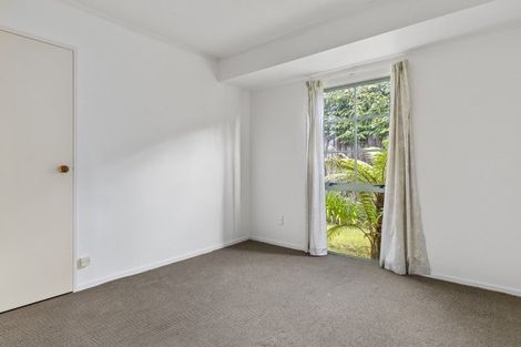 Photo of property in 1/8 Kathleen Place, Rainbow Point, Taupo, 3330