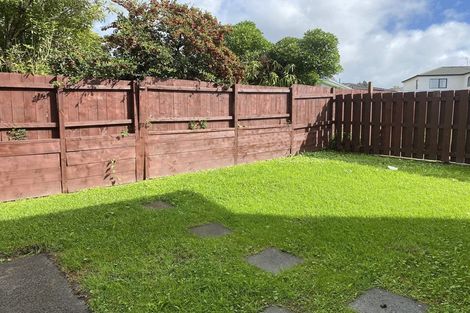 Photo of property in 2/27 Butterworth Drive, Glendene, Auckland, 0602