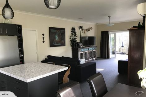 Photo of property in 25 Vincent Street, Waterloo, Lower Hutt, 5011