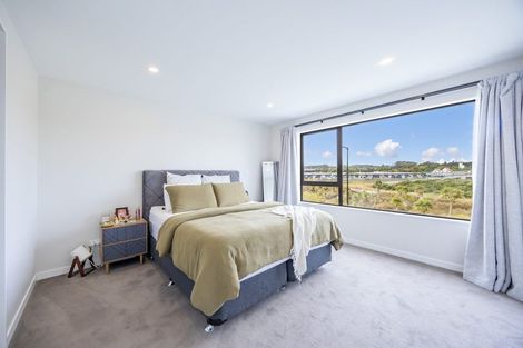 Photo of property in 148 Vintry Drive, Kumeu, 0810