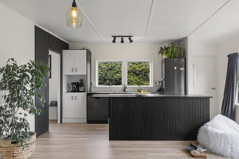 Photo of property in 4 Simon Road, Raglan, 3225