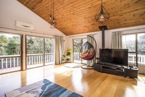 Photo of property in 7 Mosman Place, Chatswood, Auckland, 0626